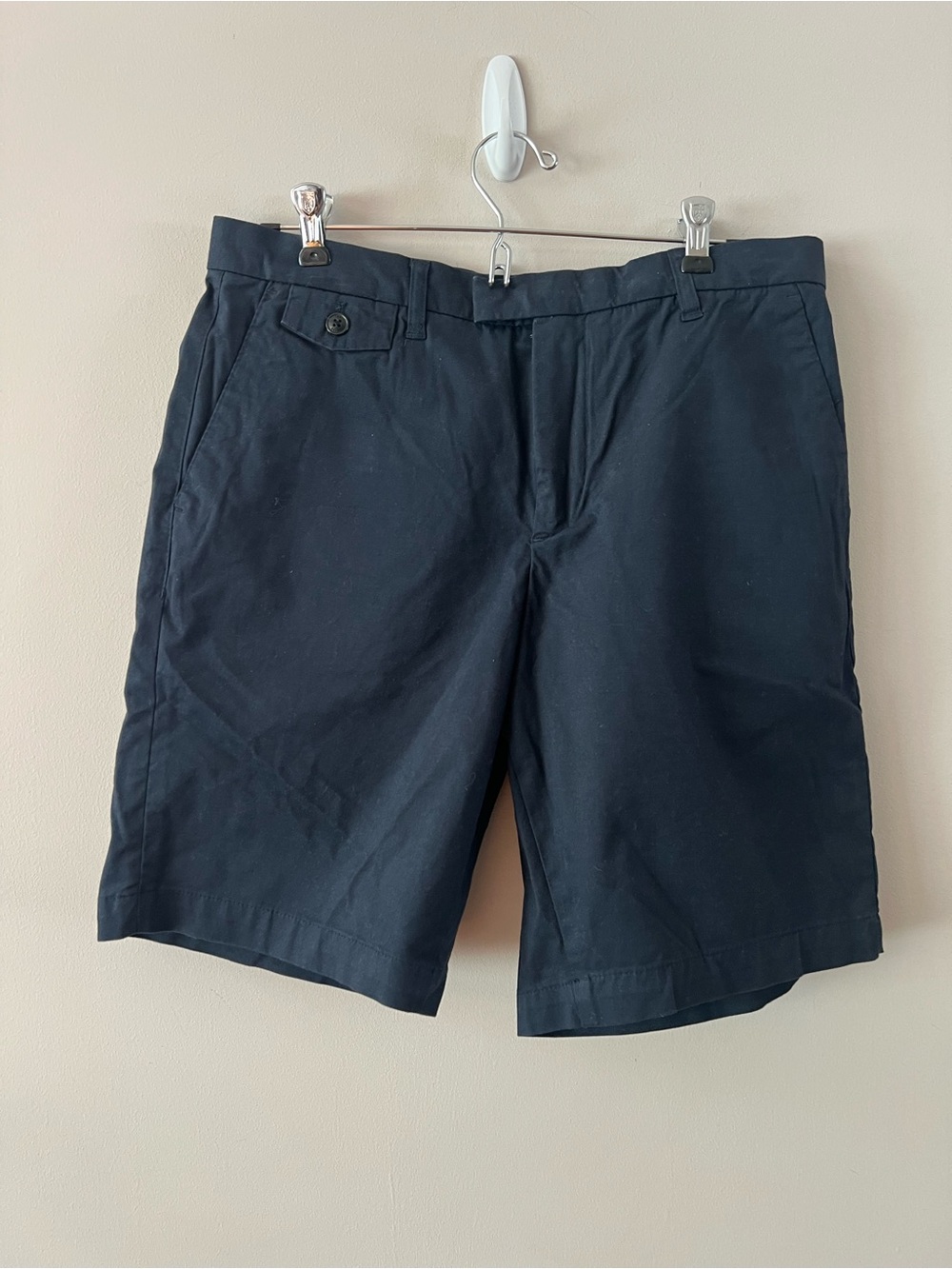 Ted baker Men's Classic 9 inch navy blue Chino Shorts 32R